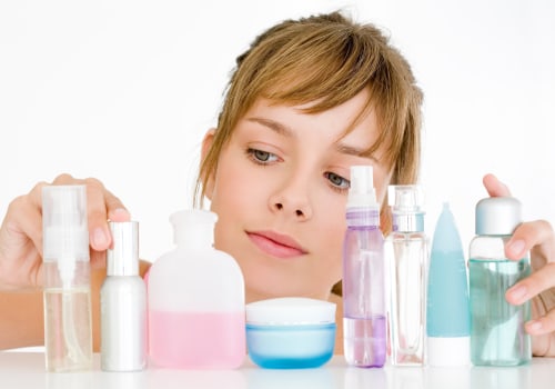 La verità sui prodotti per il viso da uomo: senza profumo o profumati?